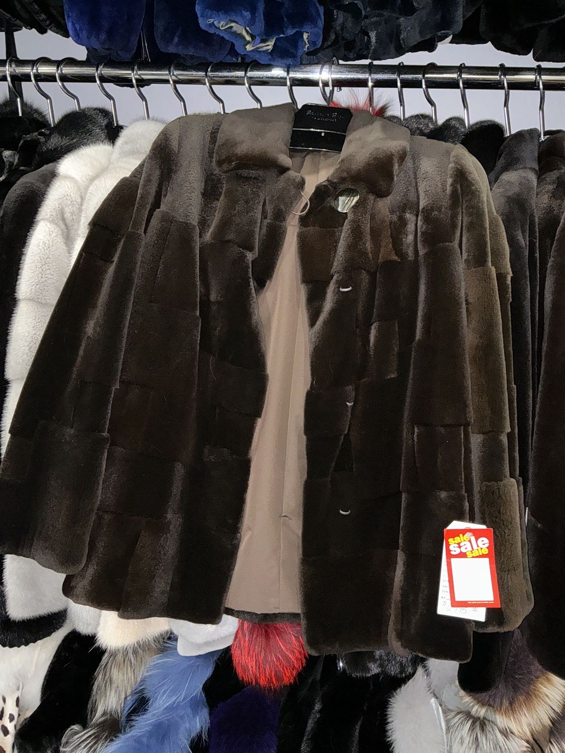 Women’s Dyed Brown Shear Mink, Material: Denmark / CHSQ / 159320, Size: Size M