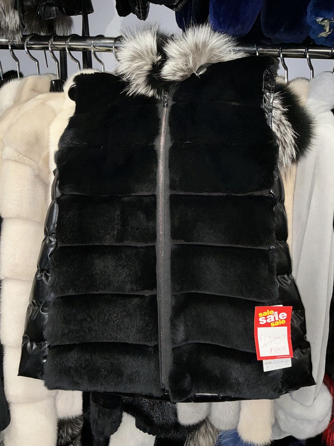 Dyed Black Rabbit and Fox Down Filled Vest, Material: Canada / VTMK12 / 665270, Size: Size L