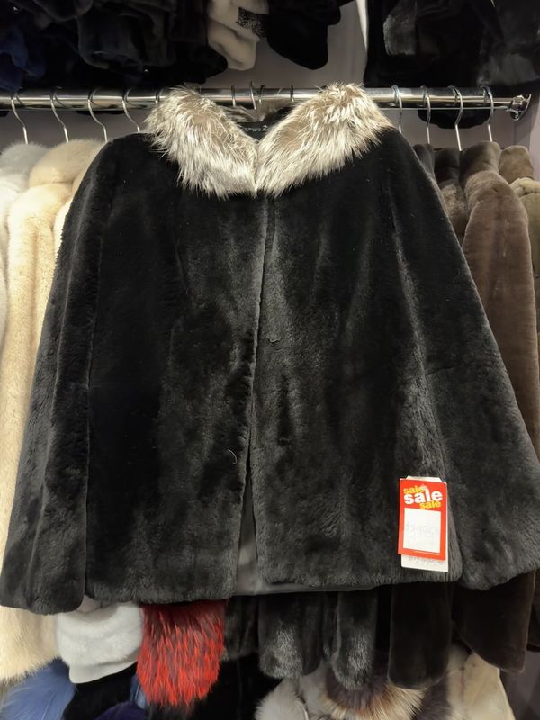 Women’s Dyed Black Sheared Beaver and Silver Fox Women’s Dyed Black Sheared Beaver and Silver Fox