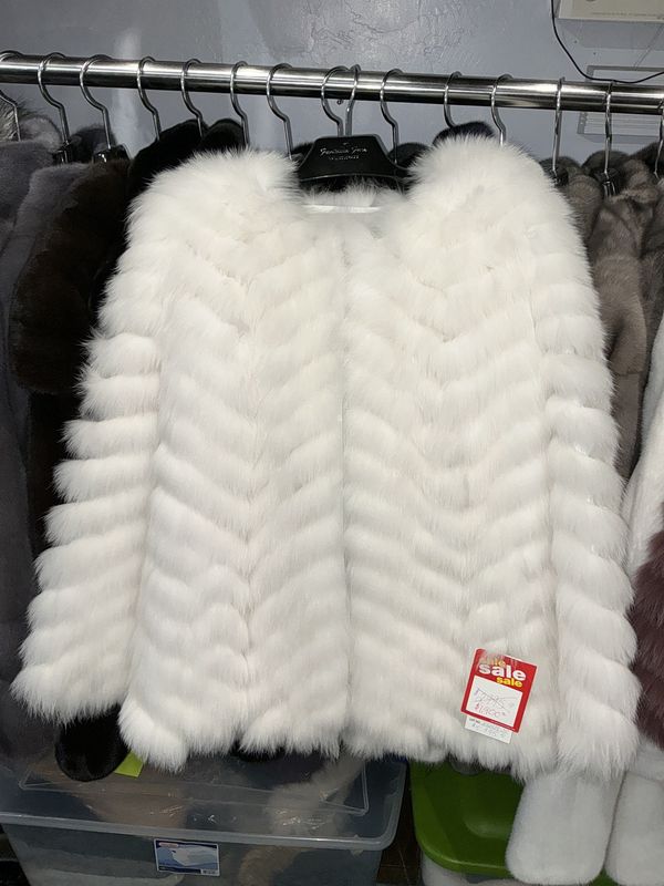 Women’s Dyed Puff Fox