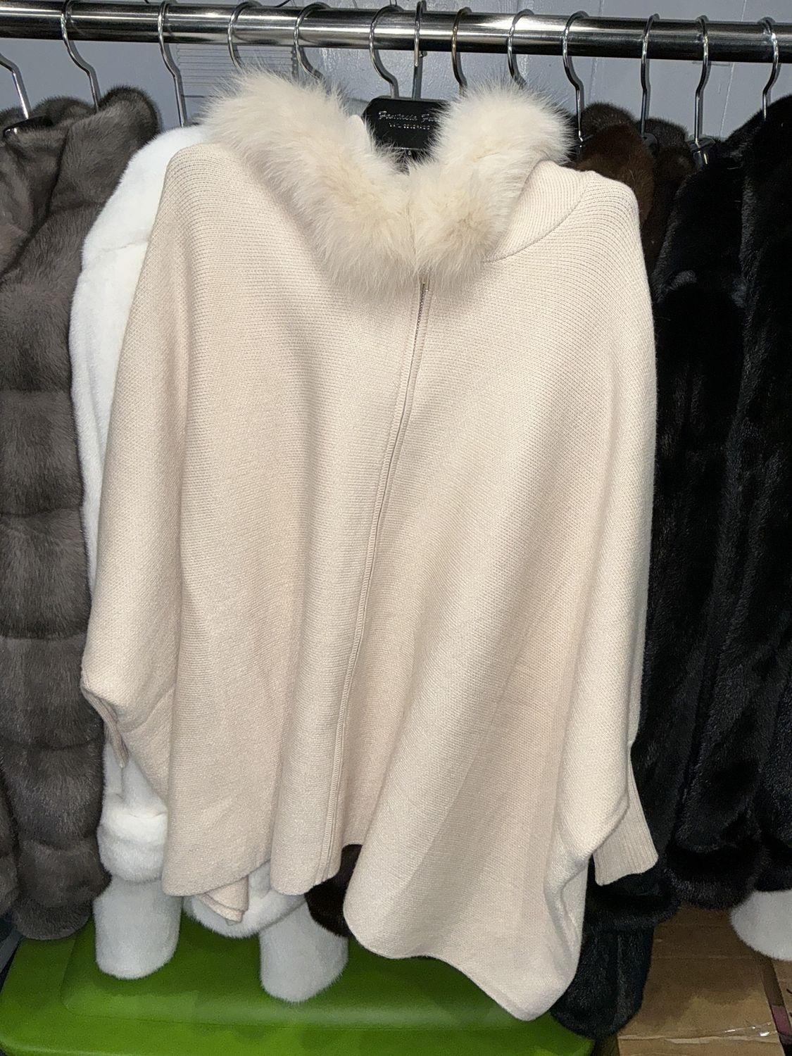 Women’s Knit Cape with Fox Trim, Colour: Cream