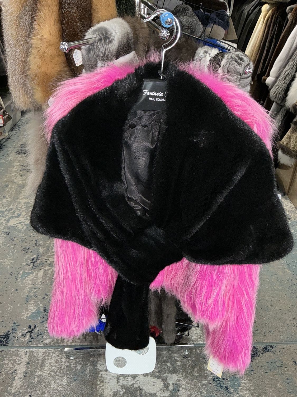 Women’s Stole 319, Color: Ranch, Material: USA / 172624