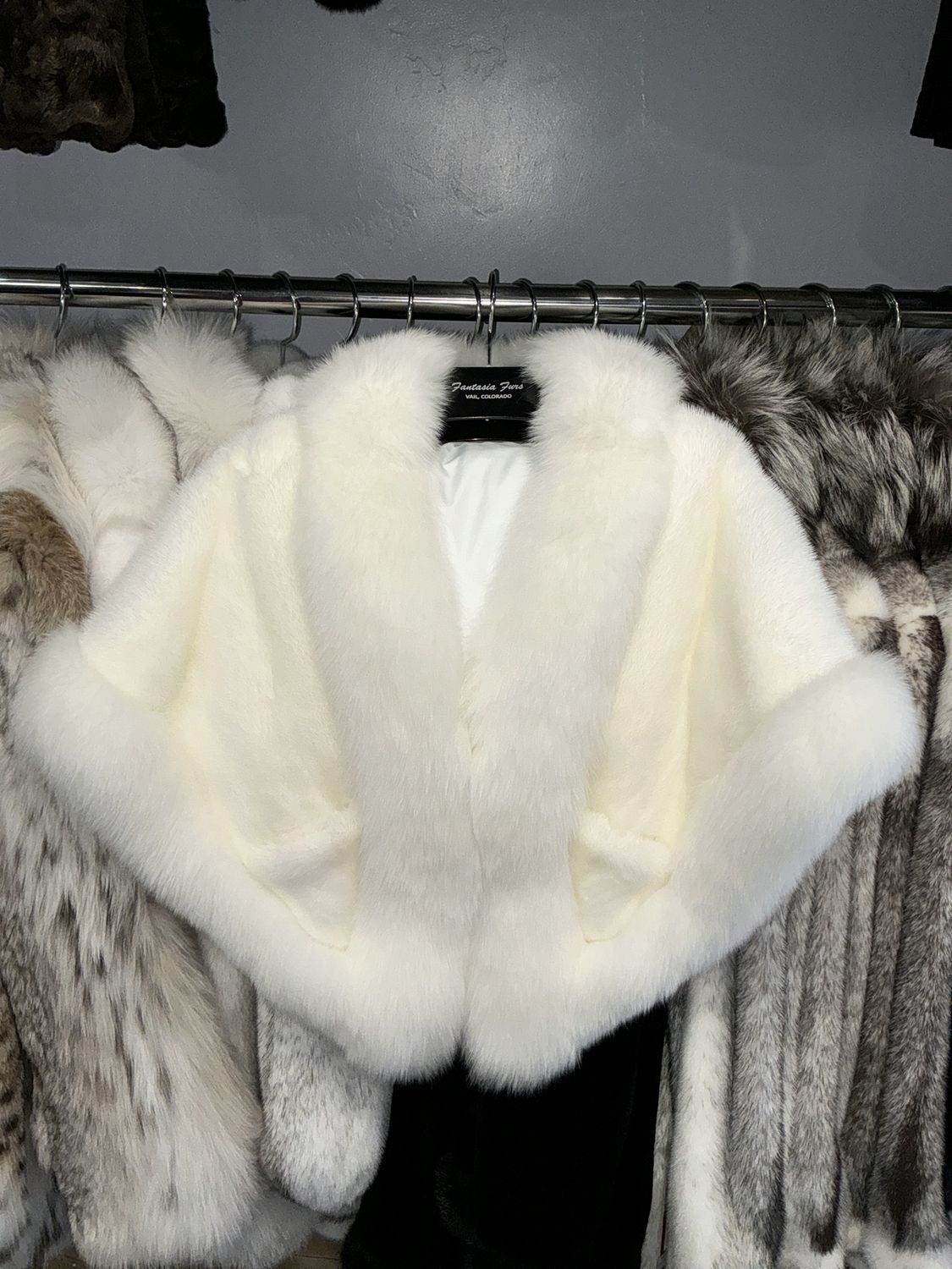 Women’s Mink with Fox Trim Shawl, Color: White, Material: Finland / Stole 66 / 117926, Size: Size 14”