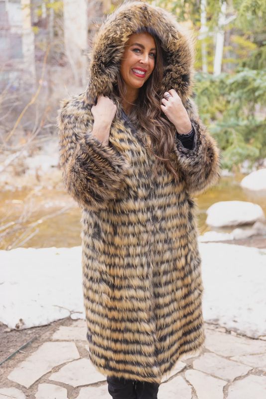 Women's Dyed Finn Raccoon