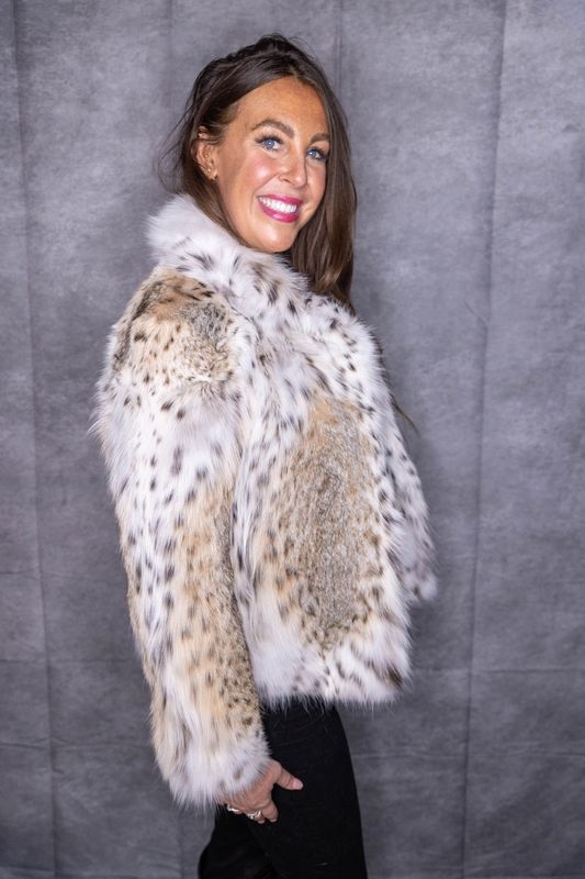 Natural American Lynx Chosen