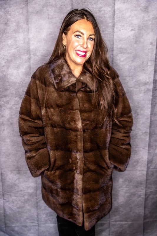 Natural Female Demi-Buff Mink