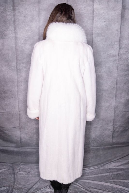 Women’s White Mink with White Fox Reversible