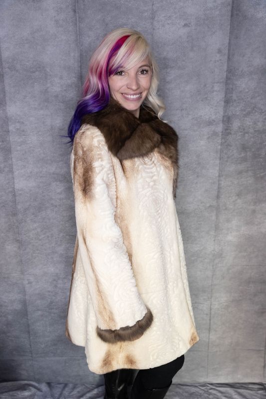 Dyed Golden White Semi Sheared Mink with Sable