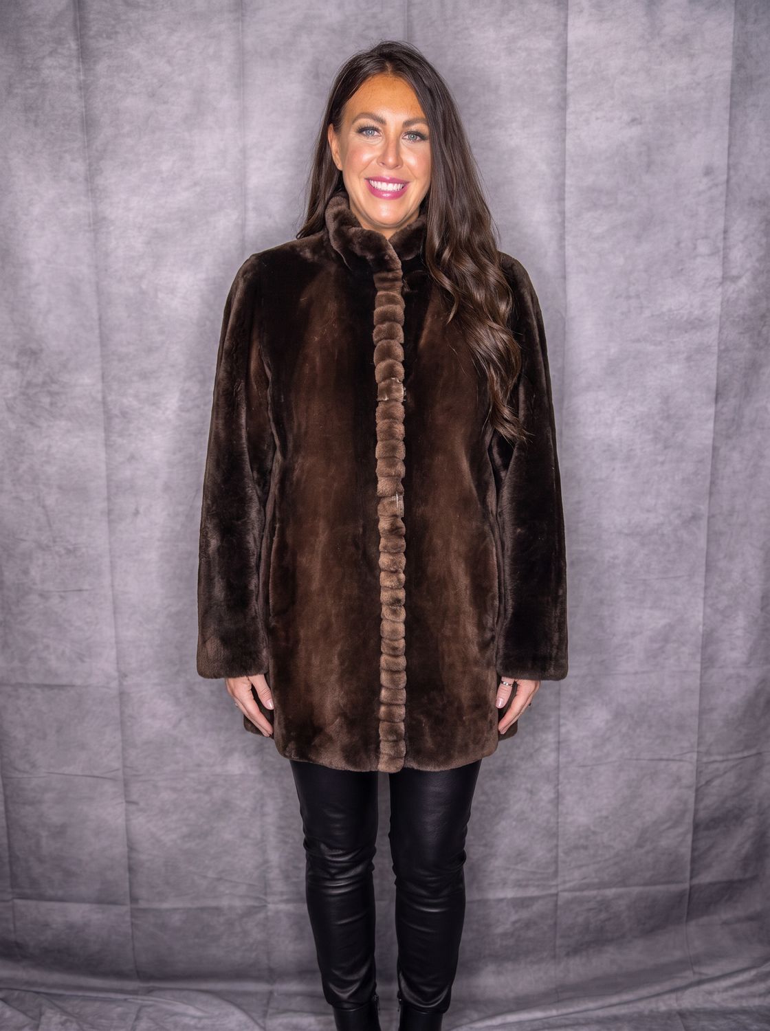 Dyed Copper Sheared Beaver (Reversible), Material: Canada / 2338 / 33281648, Size: Size B