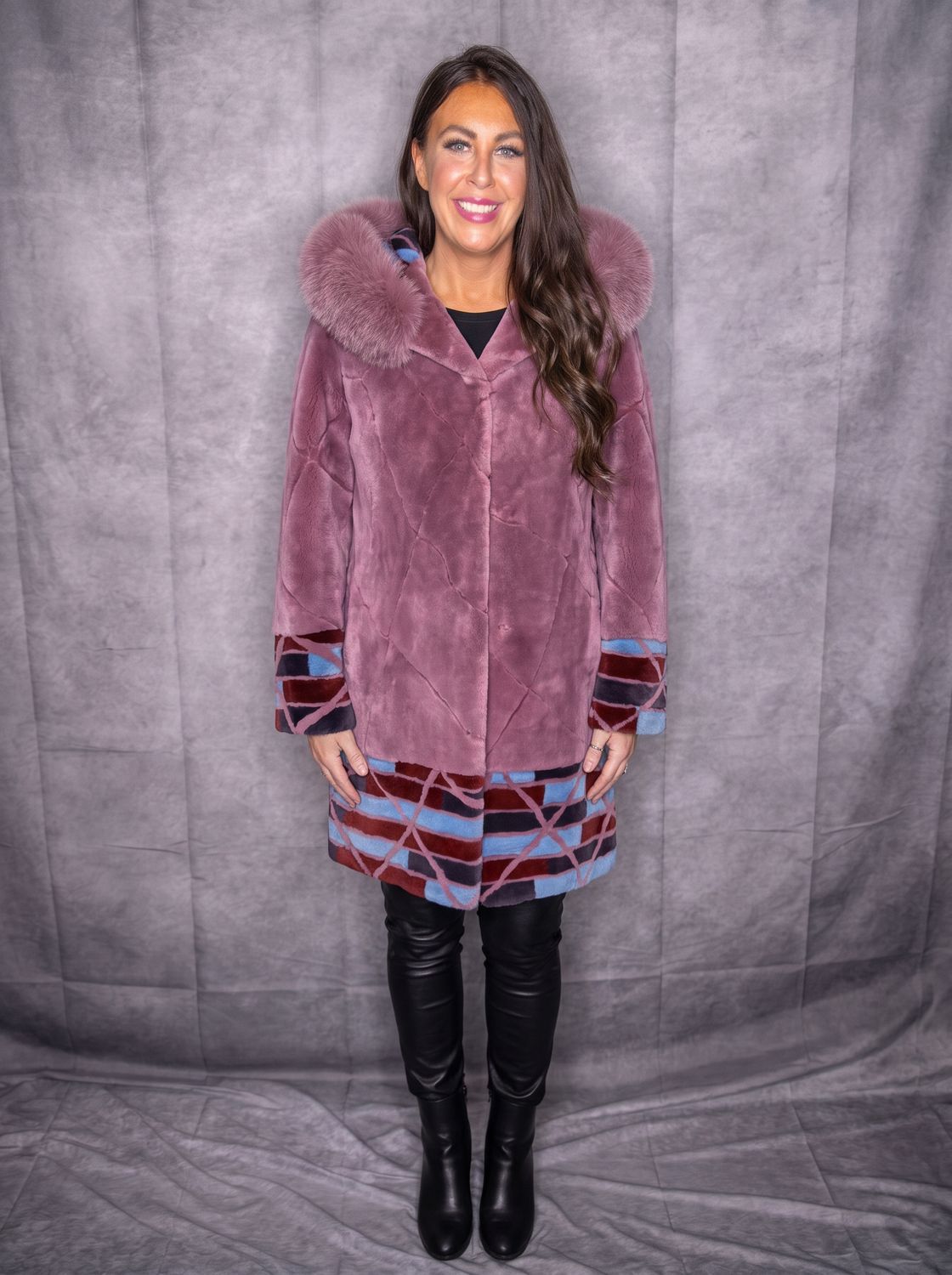 Women’s Dyed Coral Reef Sheared Beaver with Dyed Fox Hood, Material: Canada / 730 / 31126048, Size: Size D