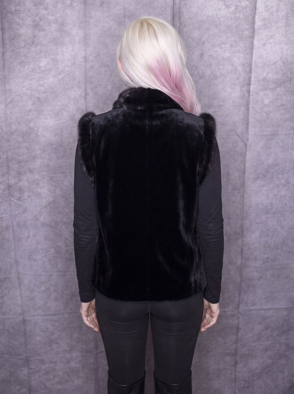 Black Sheared Mink with LH Mink Reversible