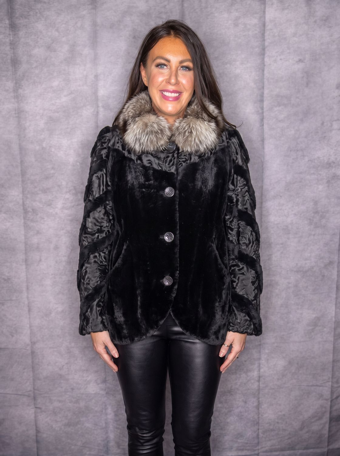 Women’s Dyed Black Sheared Beaver, Swakara and Nat Fox, Material: Canada / 699 / 21016638, Size: Size C