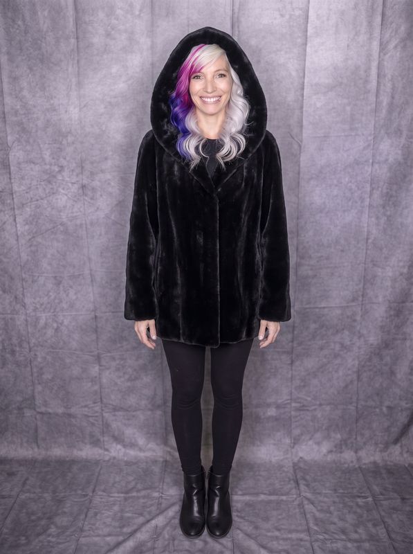 Black Sheared Mink Rev w Hood