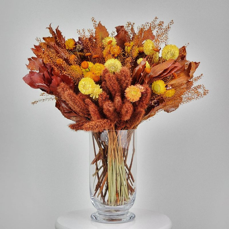 Single Face Dried Flowers Arrangement Petit Jardin Le Soleil +  Glass Vase