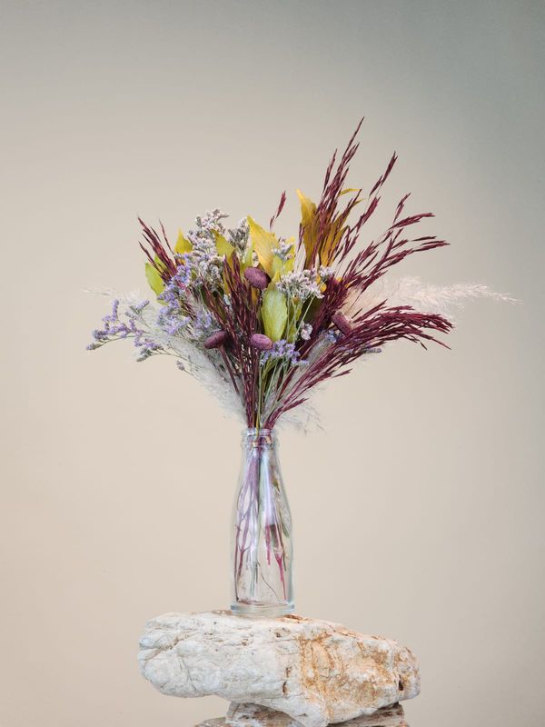 Mini Dried Flowers Arrangement Single Face Sweetness Wine + Glass