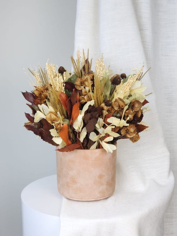 Dried Flowers Arrangement Centerpiece Field Brown And Ochre + Vase In Cement