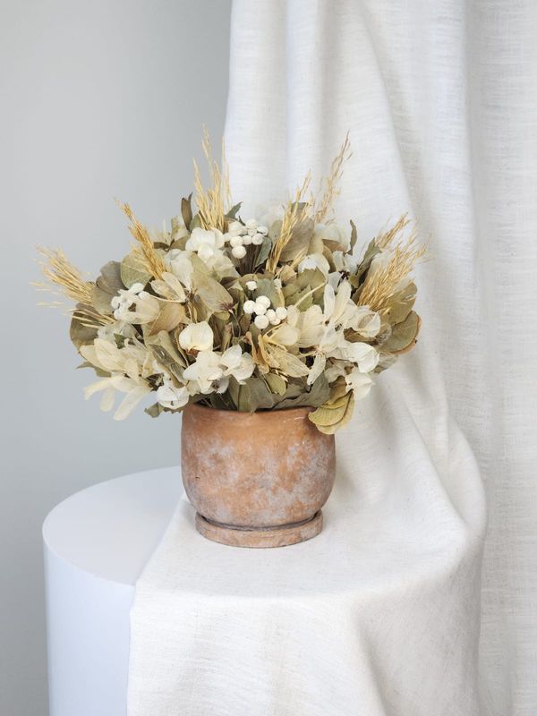 Dried Flowers Arrangement Centerpiece Green And White Field + Vase In Cement
