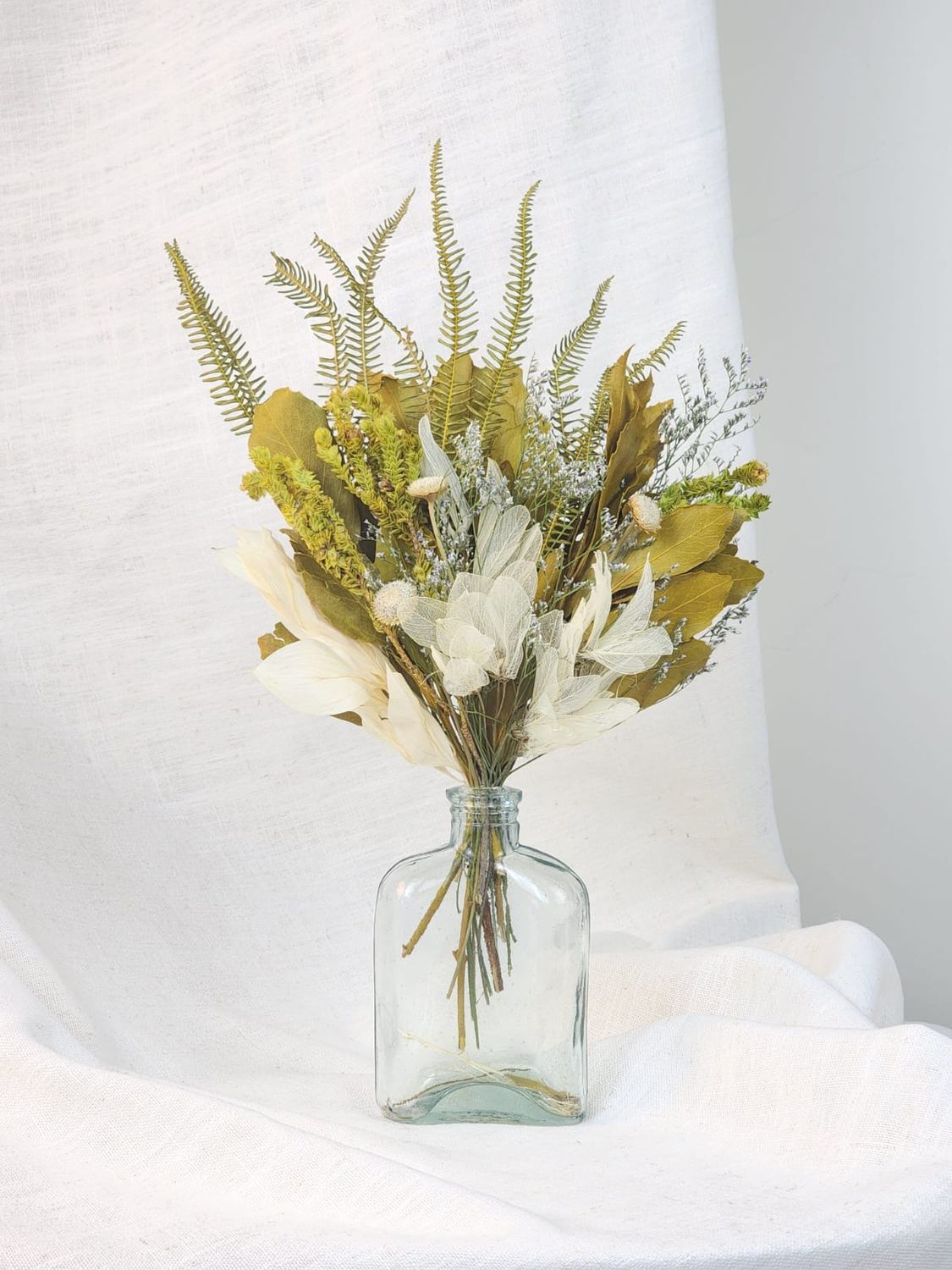 Dried Flowers Arrangement Lightness Special Neutral + Glass Vase