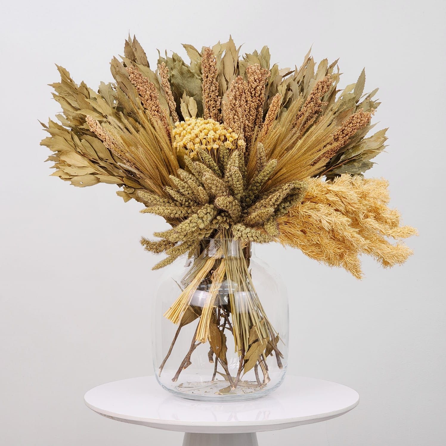 Dried Flowers Arrangement Single Face Classic Monochrome Neutral + Glass  Vase
