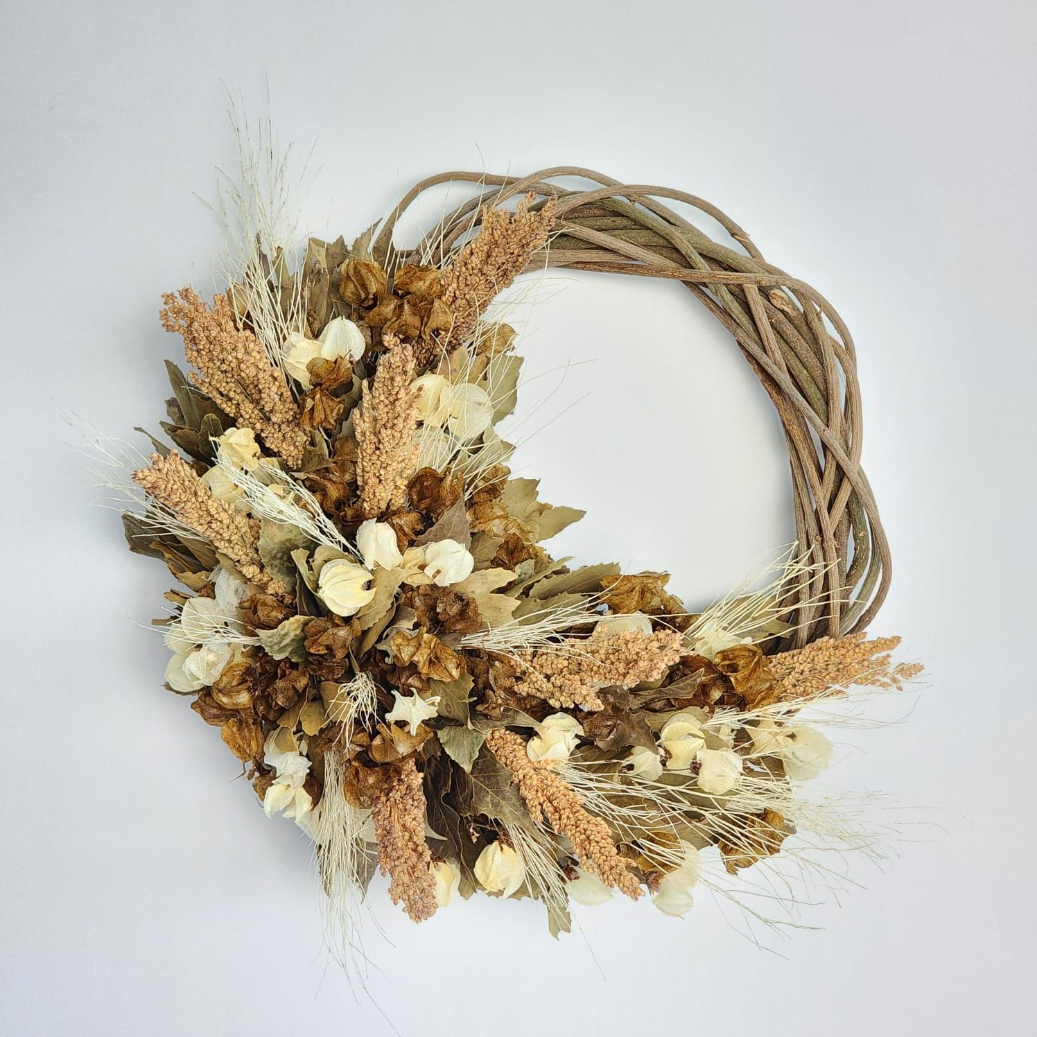 Garland Of White And Ochre Dried Flowers  50 Cm