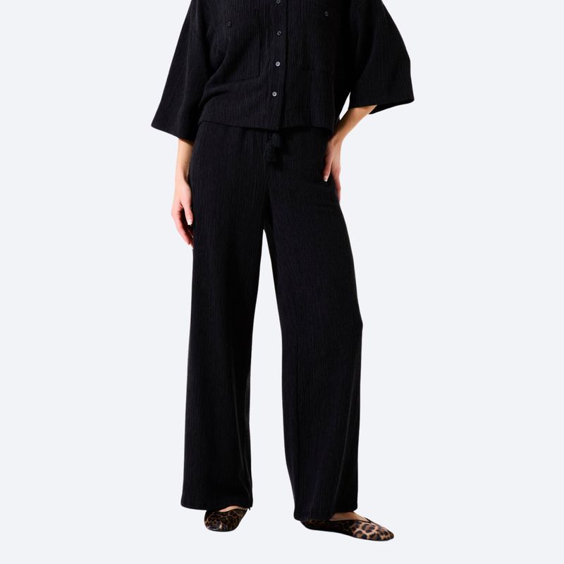 Crinkle Pull On Wide Leg Pant