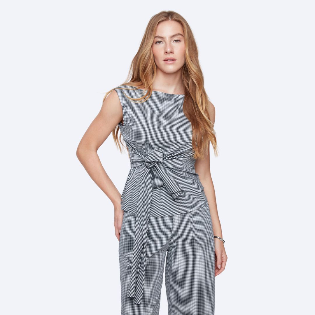 Sleeveless Blouse w/Front Bow