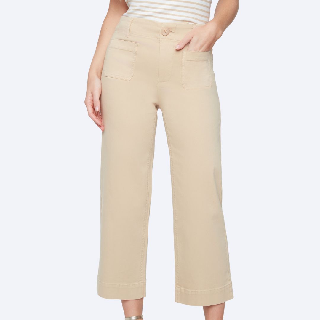Wide Leg Capri Patch Pocket Jeans