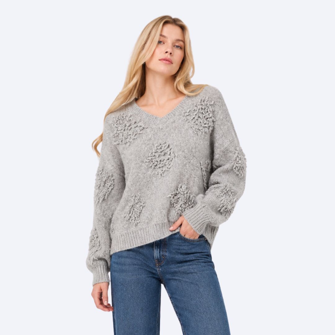 Sweater w/ 3D Fringes