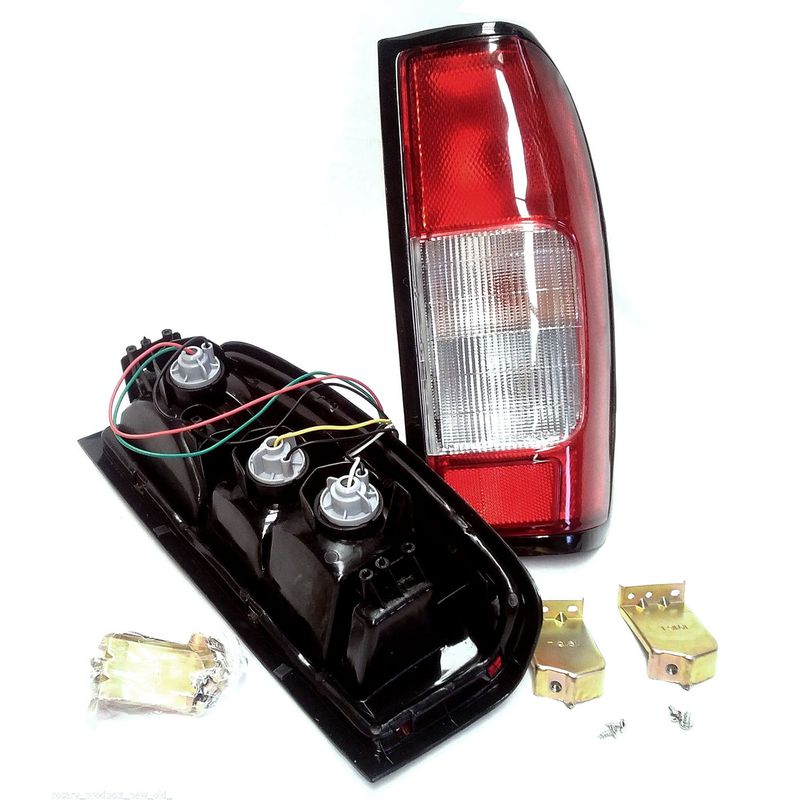 STANDARD RED BRAKE TAILLIGHTS FOR NISSAN NAVARA D22