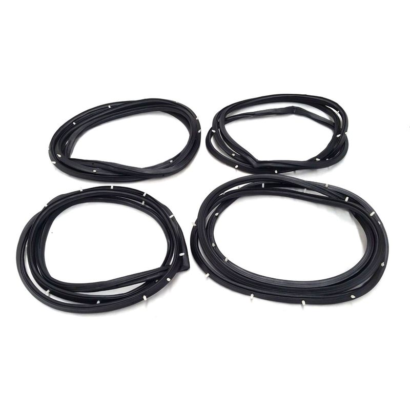 MITSUBISHI CHRYSLER LANCER 1400 LA LB 4 DOOR SEDAN FRAME RUBBER SEALS
