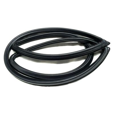 MITSUBISHI LANCER LA A72 1973-ON REAR WINDSCREEN RUBBER SEAL - TAKES CHROME MOULDING