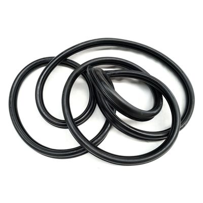 Front Windscreen Seal for TOYOTA DYNA BU20 BU26 U20 Y20 U30 1977-1985