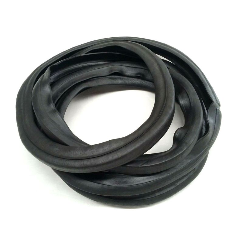 MERCEDES BENZ  W123 230 250 280E 300D SERIES 1976-1983 BOOT TRUNK RUBBER SEAL