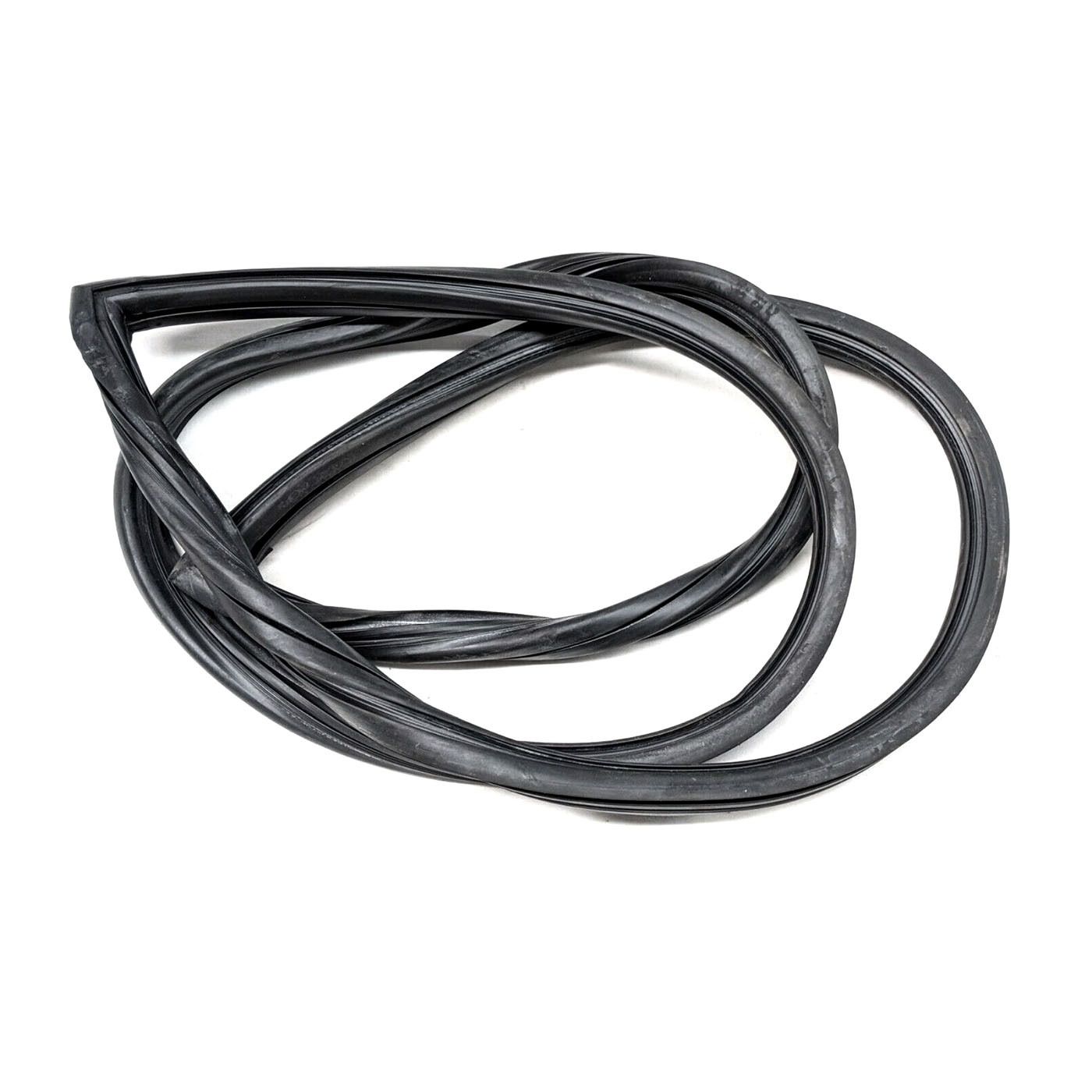 FIAT 124 125 SEDAN REAR WINDSCREEN RUBBER SEAL - TAKES CHROME INSERT