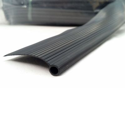 VW VOLKSWAGEN BEETLE BUG GUARD FENDER WHEEL ARCH BODY RUBBER FLARE SEAL 8M