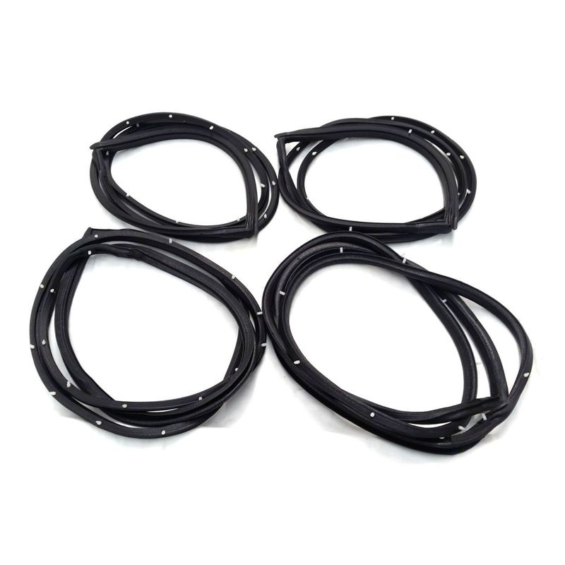 TOYOTA HILUX LN85 LN106 DUAL CAB UTE 4 DOOR FRAME RUBBERS