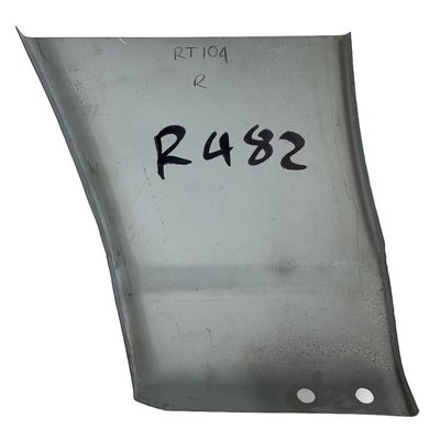 RIGHT MUDGUARD SECTION FOR TOYOTA RT 104 118 77 79 RIGHT MUDGUARD SECTION FOR TOYOTA RT 104 118 77 79
