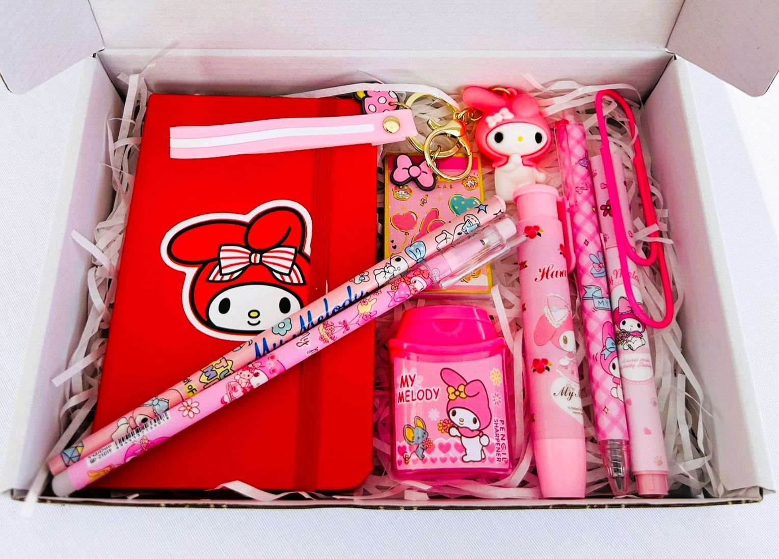 CAJA SORPRESA SANRIO - SET PAPELERIA KAWAII