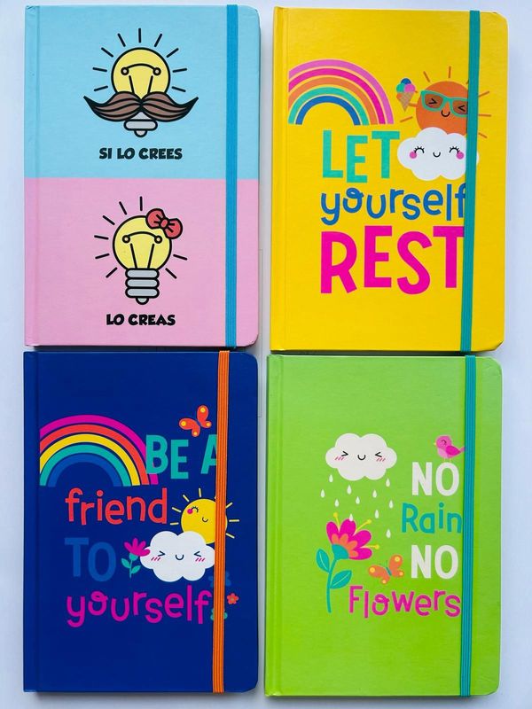 LIBRETAS A5 TAPA DURA - HOJA LISA  - DISEÑOS COLORES