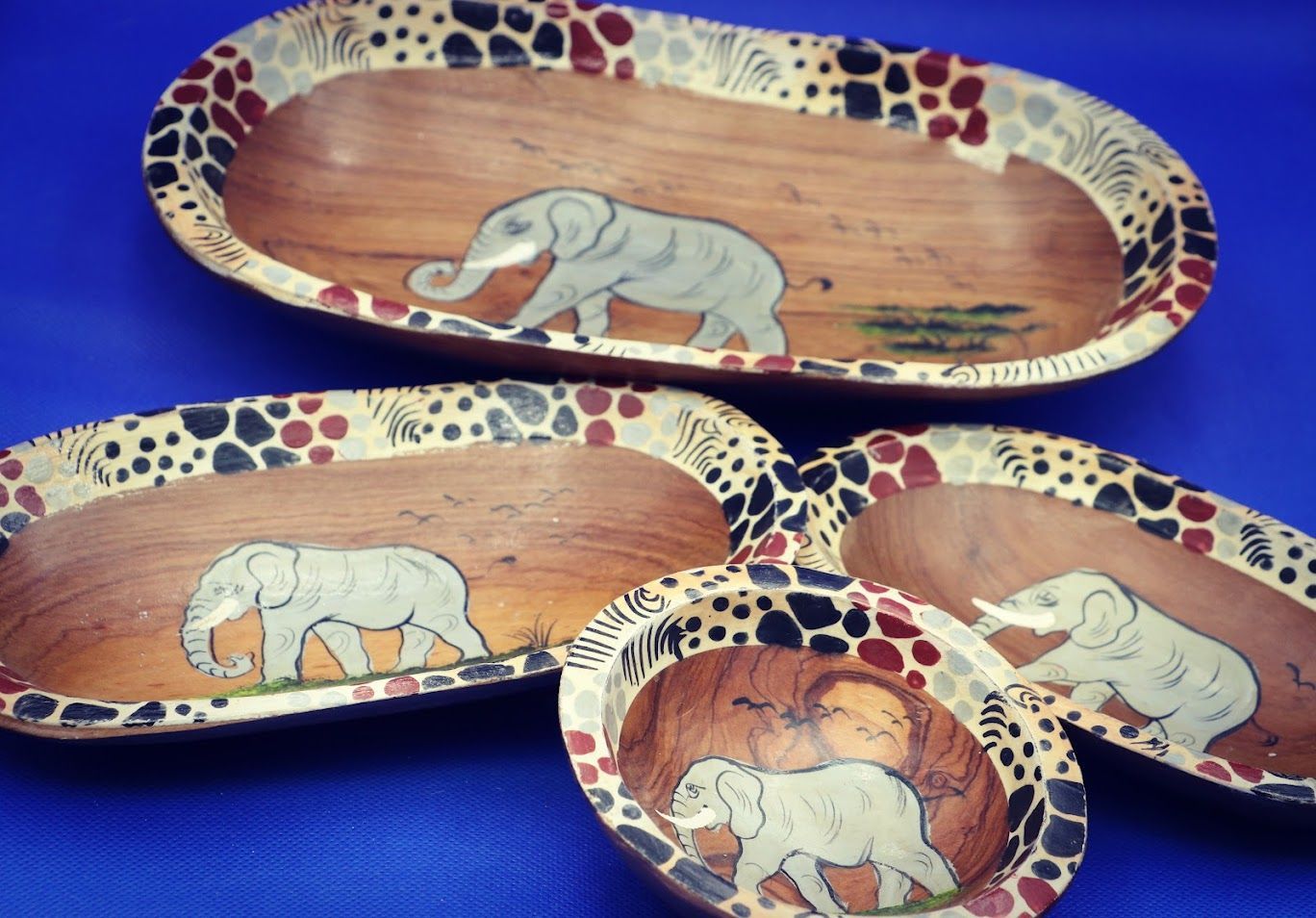 Elephant Savannah Serving Set