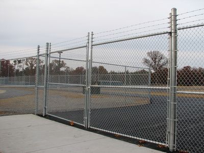 Commercial double gate with barb wire - HDG 1 5/8&quot;