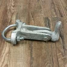 Duckbill latches