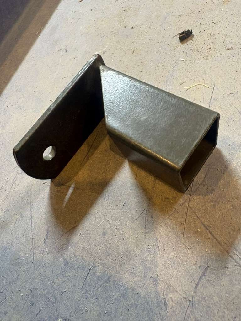 Steel shoe insert bracket (Remington) 1pc