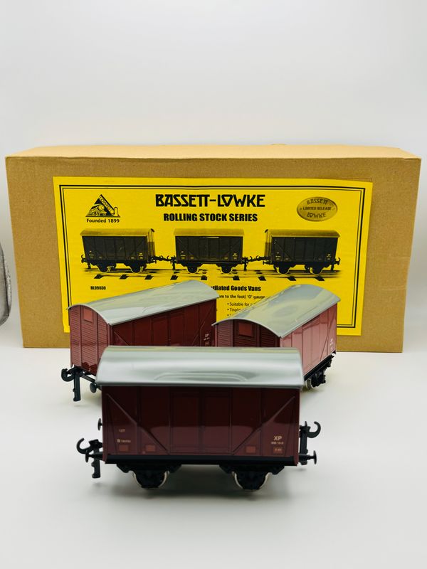 Bassett-Lowke Rolling Stock Series Set of 3 x 12 Ton Ventilated Goods Vans