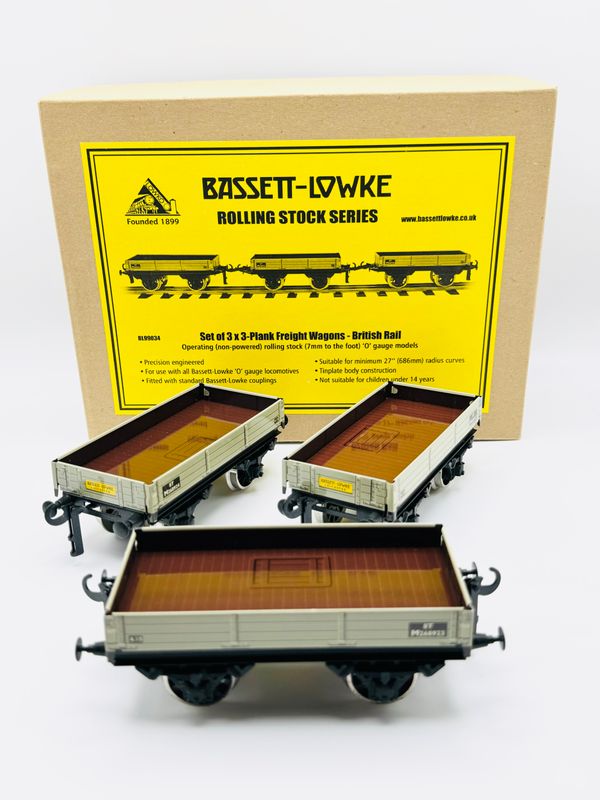 Bassett-Lowke Set of 3 x 3 Plank Freight Wagons
