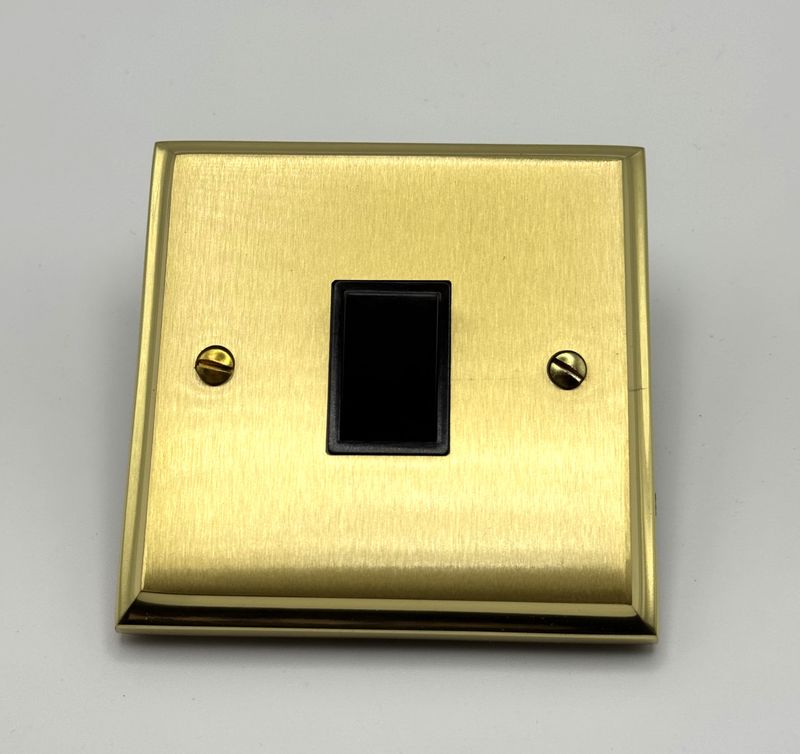 Heritage Brass 1Gang 2 Way Switch - Brown/Brass (CLEARANCE)
