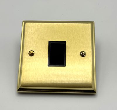 Heritage Brass 1Gang 2 Way Switch - Brown/Brass (CLEARANCE)