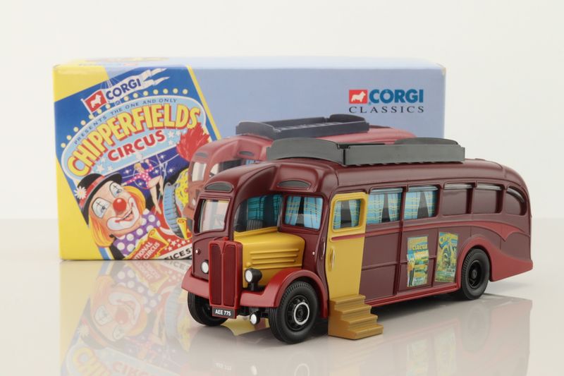 Corgi Chipperfields Circus AEC Regal Living Quarters