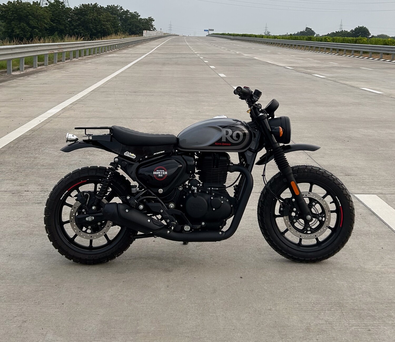 Scrambler kit for RE Hunter 350 