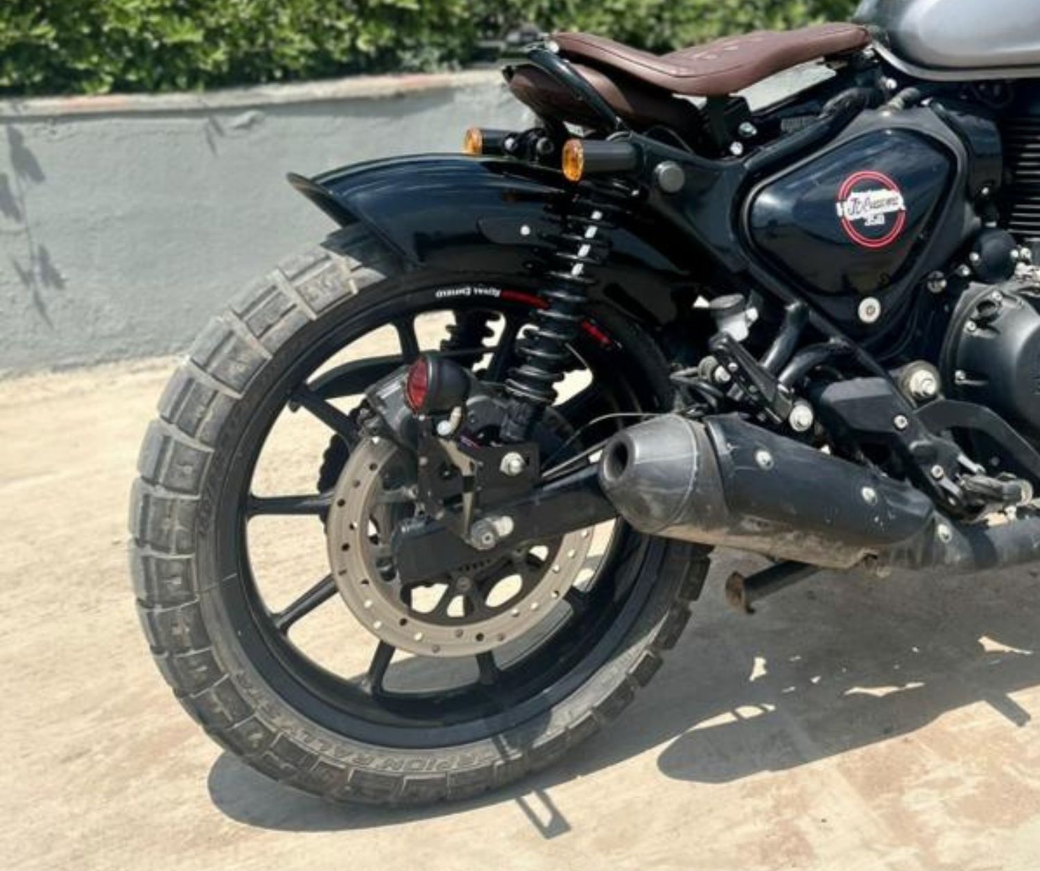 Folding Seat &amp; Rear Mudguard For Royal Enfield Hunter 350